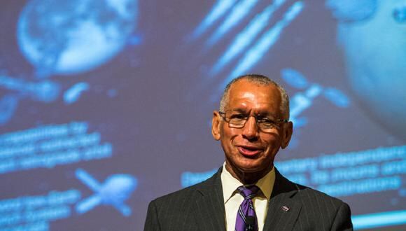 Jefe de la NASA  llega a Lima para hablar sobre Sistema Solar y Marte