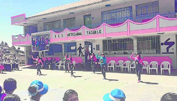 PNP previene violencia familiar en los colegios de la ciudad de Puno