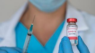 Argentina espera iniciar en enero la vacunación contra la COVID-19