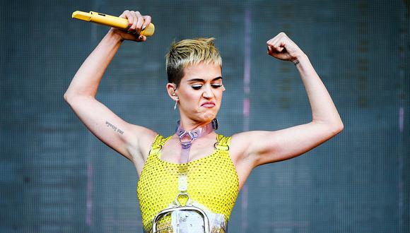 Katy Perry afirma que su radical corte de cabello se dio por este motivo