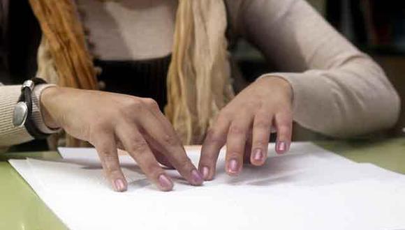 Miraflores: Implementan servicios online e impreso en Braille para vecinos