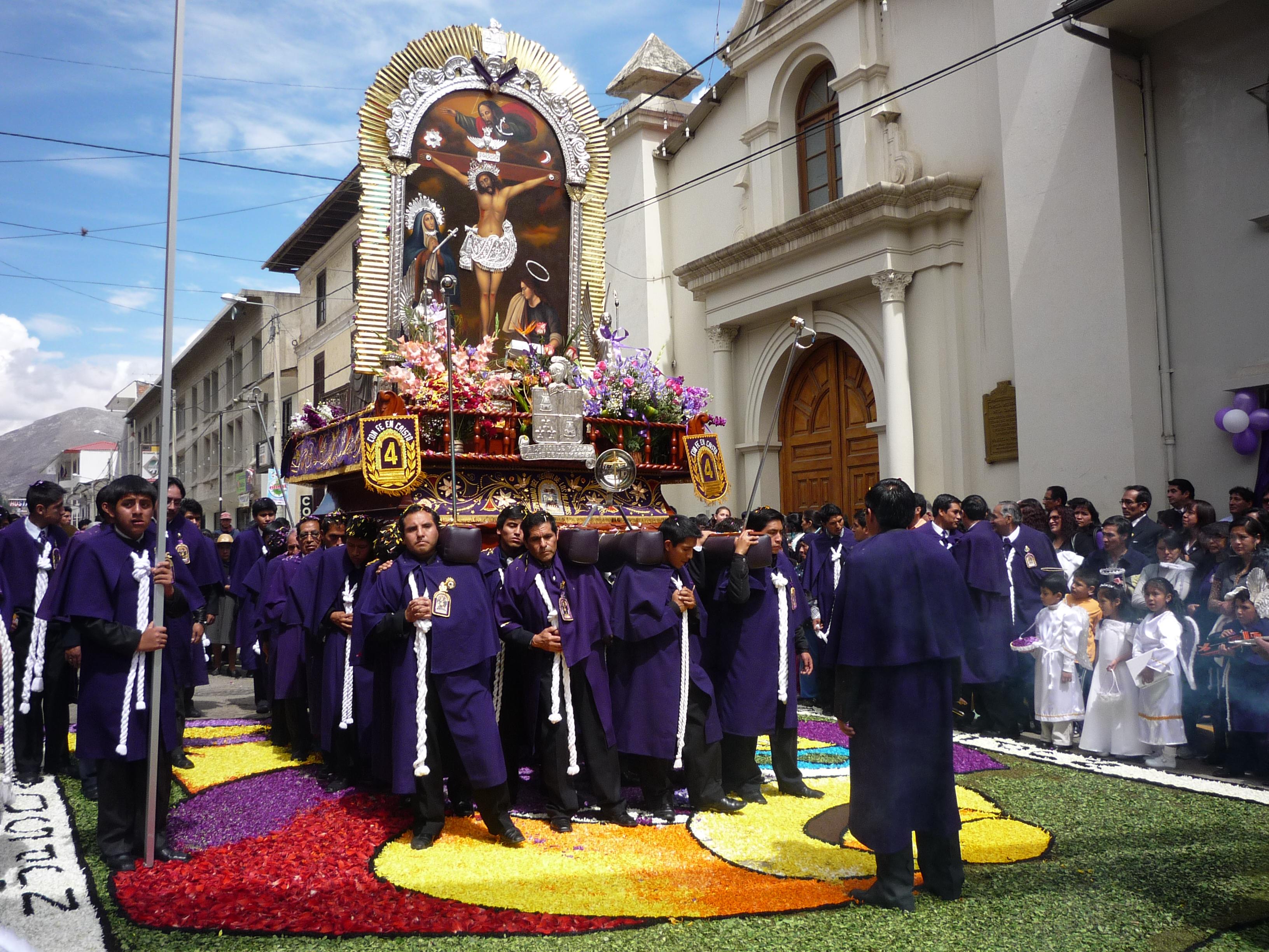 Tarma: Inicia procesión en honor al Señor de los Milagros