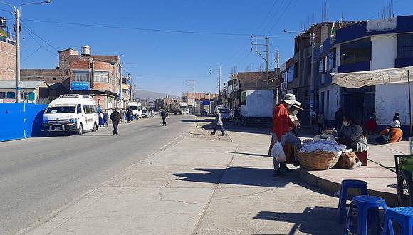 Comercio informal hace peligrar al distrito de Ácora en Puno 