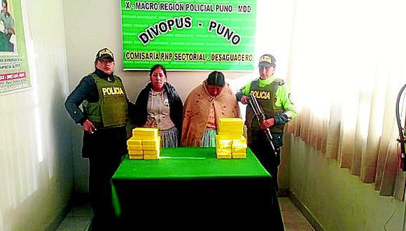 Detienen a ilaveñas cargando 22 kilos de droga en la frontera