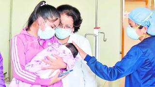 Médicos del INSN salvan a bebé de solo 10 días