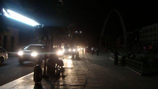 Investigan razones de apagón que afectó a todo el sur