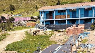 Colegio Francisco García paralizado en Chivay hace un año