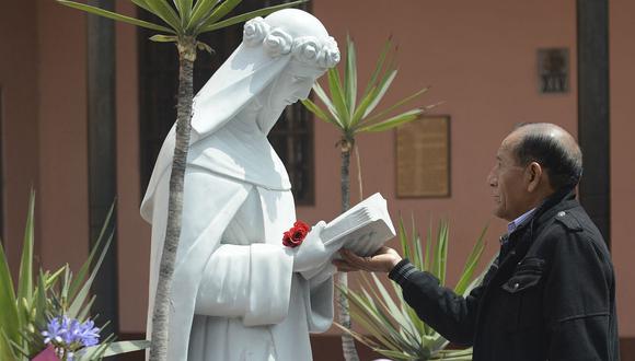 Santa Rosa de Lima tiene WhatsApp para recibir mensajes de fieles