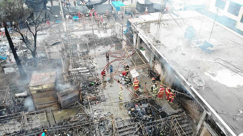​Incendio consume 22 puestos del mercado Pacocha en Ilo