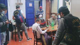 Cantinas siguen abriendo en Cusco y cientos de personas continúan siendo intervenidas