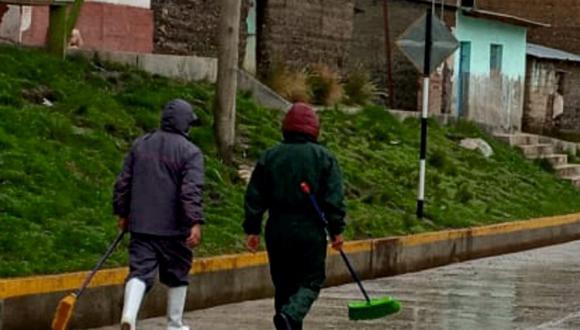 Personal de limpieza pública de Huachocolpa.