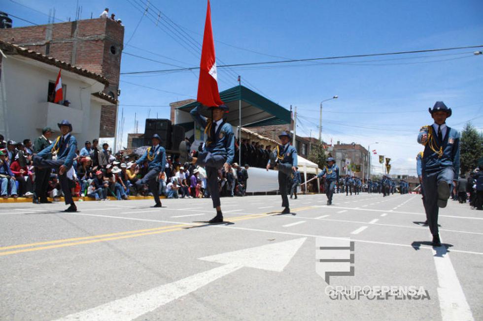 Huancayo: Con desfile conmemoran aniversario