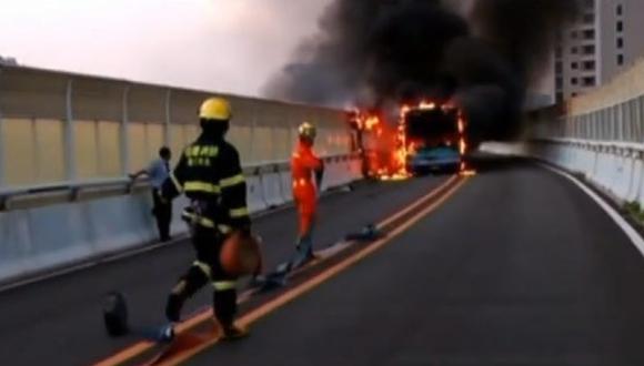 Incendio de autobús en China deja diez muertos