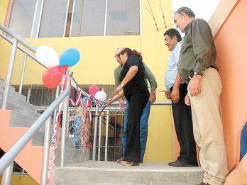 Inauguran ambientes del palacio municipal