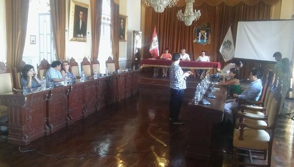 Suspenden exposición de gerente municipal de Trujillo en sesión de concejo (VIDEO)