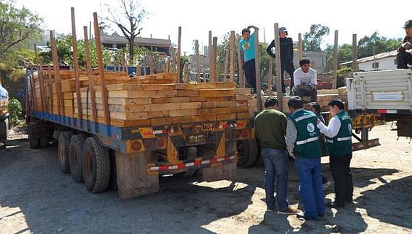 Se van a la cárcel por transportar madera de manera ilegal en Cusco