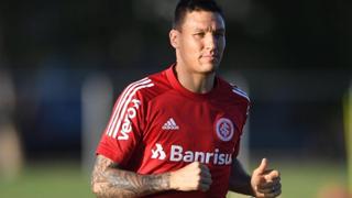 Compañero de Paolo Guerrero explotó por la continuidad del fútbol en Brasil pese al coronavirus 