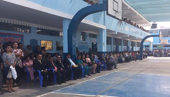Tacna: Gobernador y directora de educación oficializan el inicio del año escolar