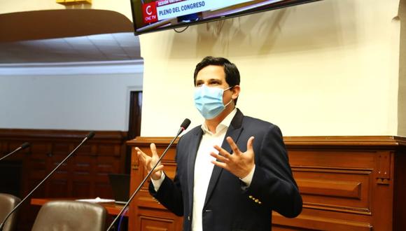 César Combina rechazó intención de que primera ministra, Violeta Bermúdez, se presente ante el pleno. (Foto: Andina)