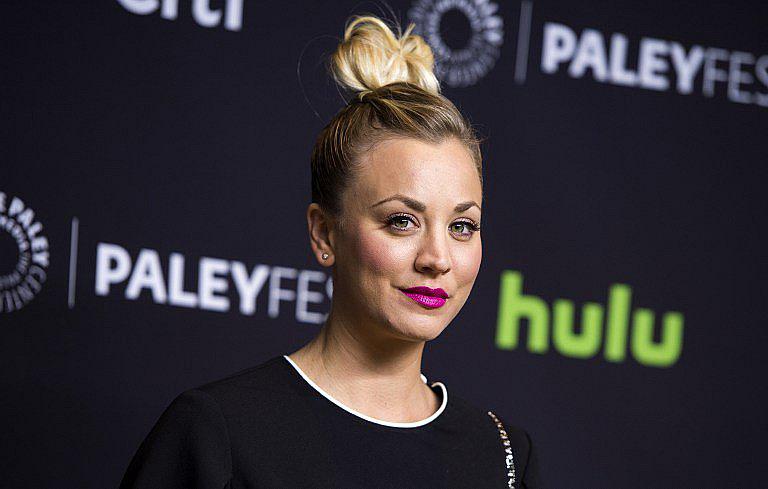 The Big Bang Theory: mira el topless de Kaley Cuoco en Snapchat