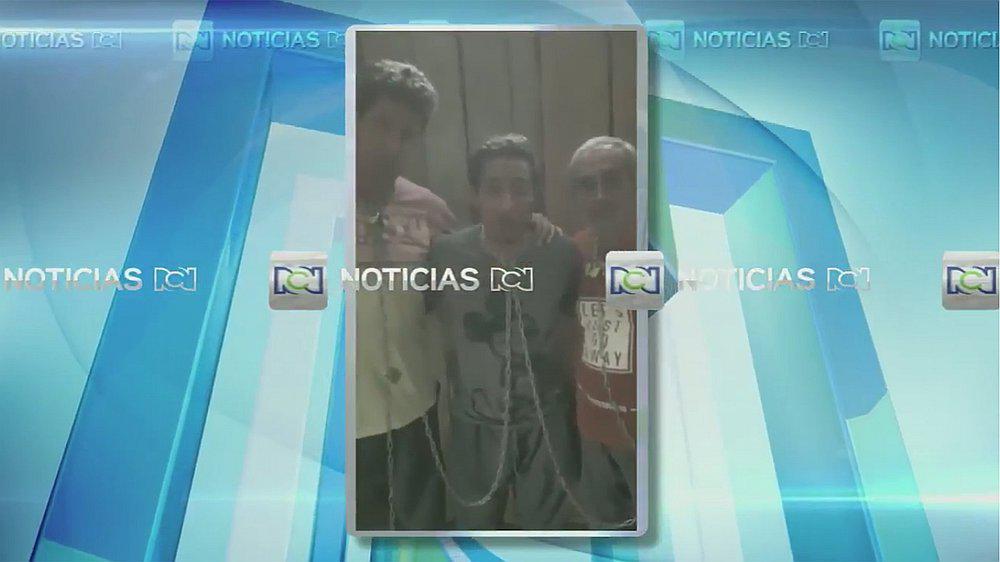 Video muestra con vida a periodistas ecuatorianos secuestrados por disidentes de las FARC