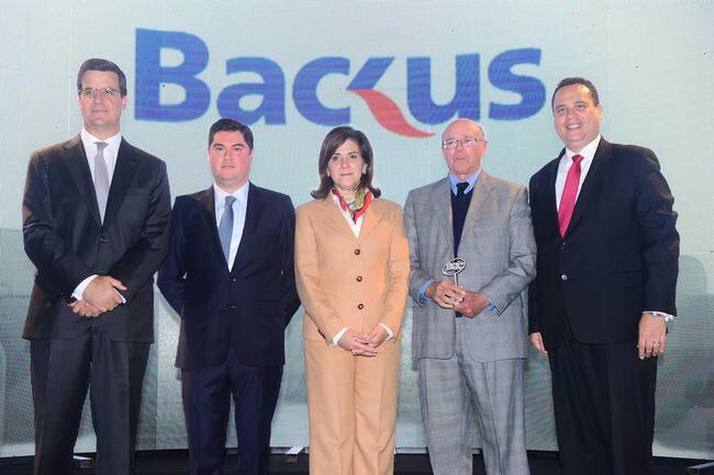 Bolsa de Valores de Lima entrega reconocimiento a Backus