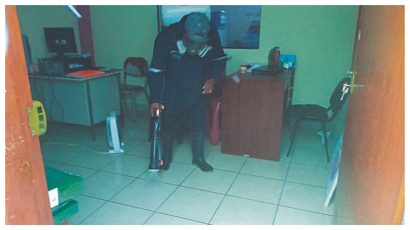 Lambayeque: Aíslan a más policías son síntomas de haber sido infectados