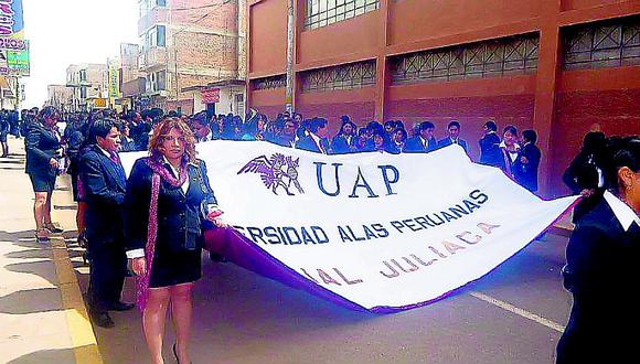 Miles de alumnos de UAP quedaron perjudicados en Juliaca