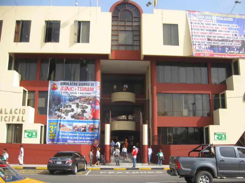 Transporte debe 5 millones de soles a MPS