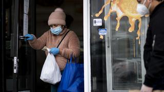 Nueva York obligará a usar mascarillas en público para limitar contagios