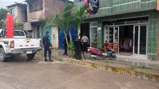 A golpes asesinan a joven pollero en la puerta de su casa en Pichanaqui