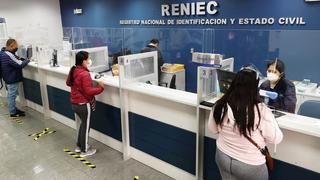 Reniec anuncia atención en oficinas solo para entrega de DNI ante huelga indefinida de sus trabajadores