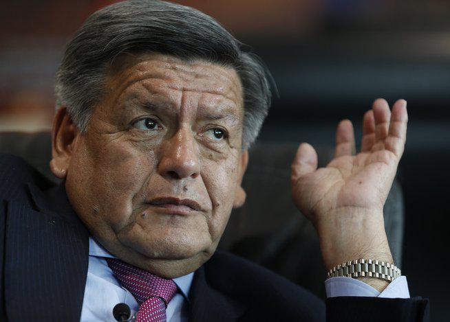 César Acuña: fiscalía lo considera un investigado reacio por este motivo