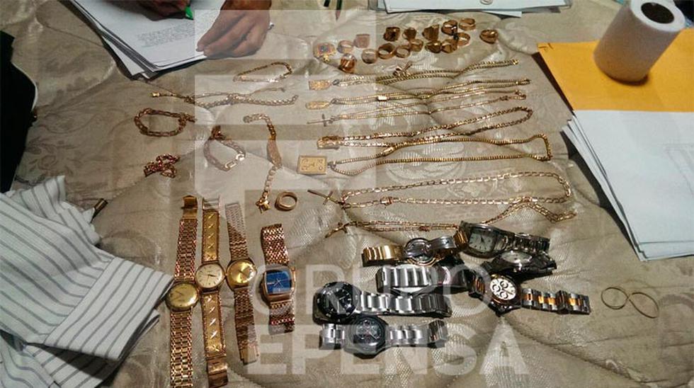 Roberto Torres y 'La Jefa' tenían más de dos kilos de joyas de oro (Fotos)