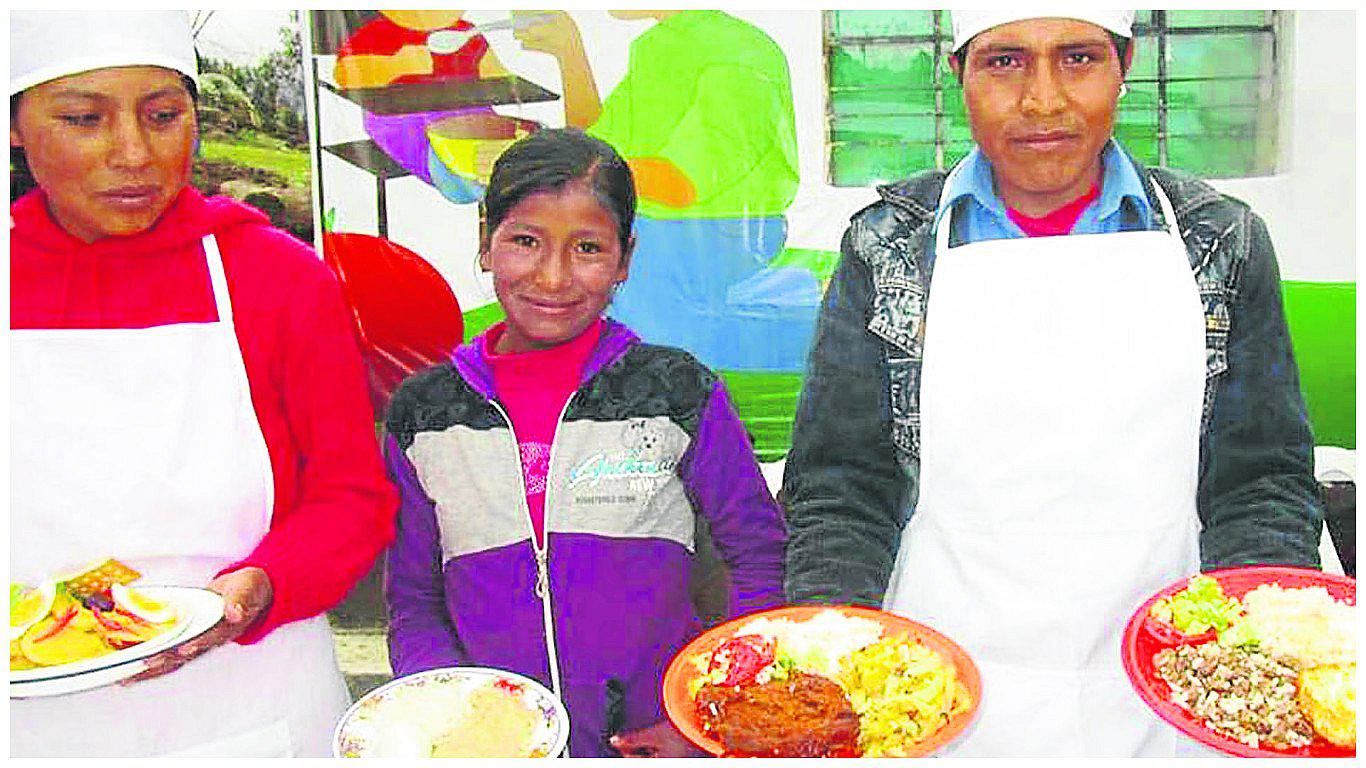 ​Con "sangresita" y carne de cuy sacan de la anemia a diecisiete niños