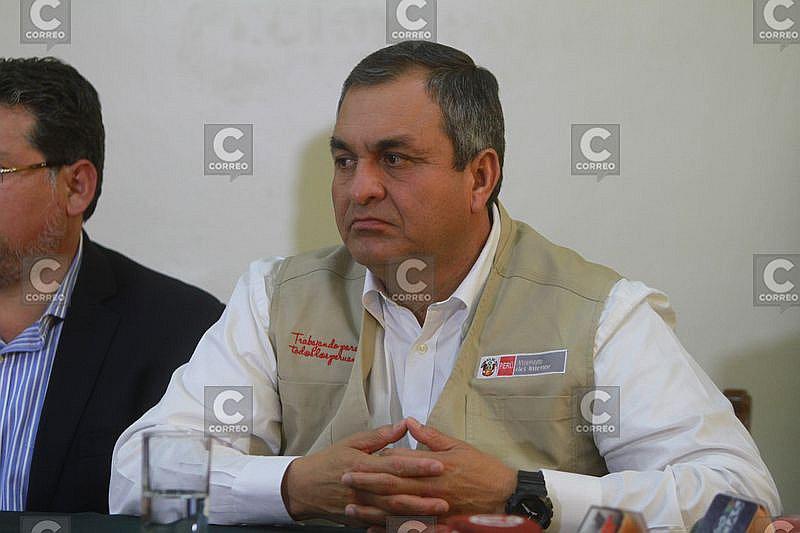 "Ya lo dije, si el presidente es vacado, yo renuncio"