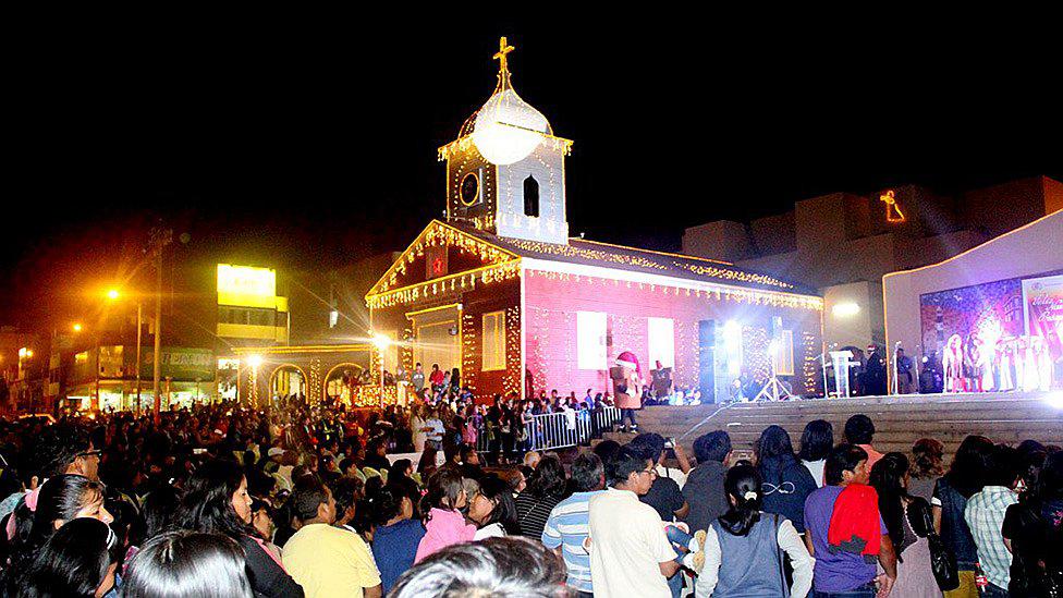 Ileños recibirán navidad con fiesta de luces en centro cívico