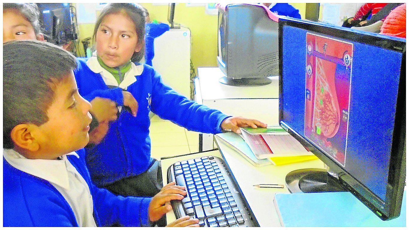 Especialistas en salud crean a  'Nanodoc' el personaje de vídeo juego que combate el cáncer 