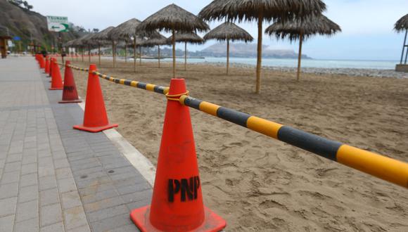 Gobierno dispuso que no se hará uso de las zonas de descanso de arena o piedras inmediatamente colindantes con el mar, de la zona de mar, ni de la ribera de ríos, lagos o lagunas Foto: Andina
