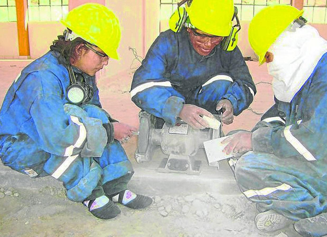 ​Cierran Instituto del Mármol y 16 colegios particulares 