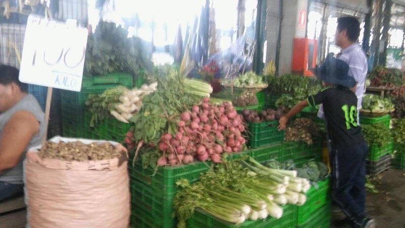 ​Precios de tubérculos y hortalizas se incrementan en el mercado mayorista de Santa Anita