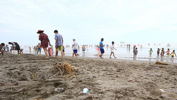 Estudiantes promueven el cuidado de las playas en Arequipa