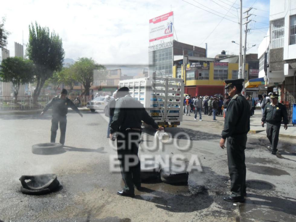 Violencia en protesta contra ley Servir: PNP usa "pinochito" para repeler a protestantes 