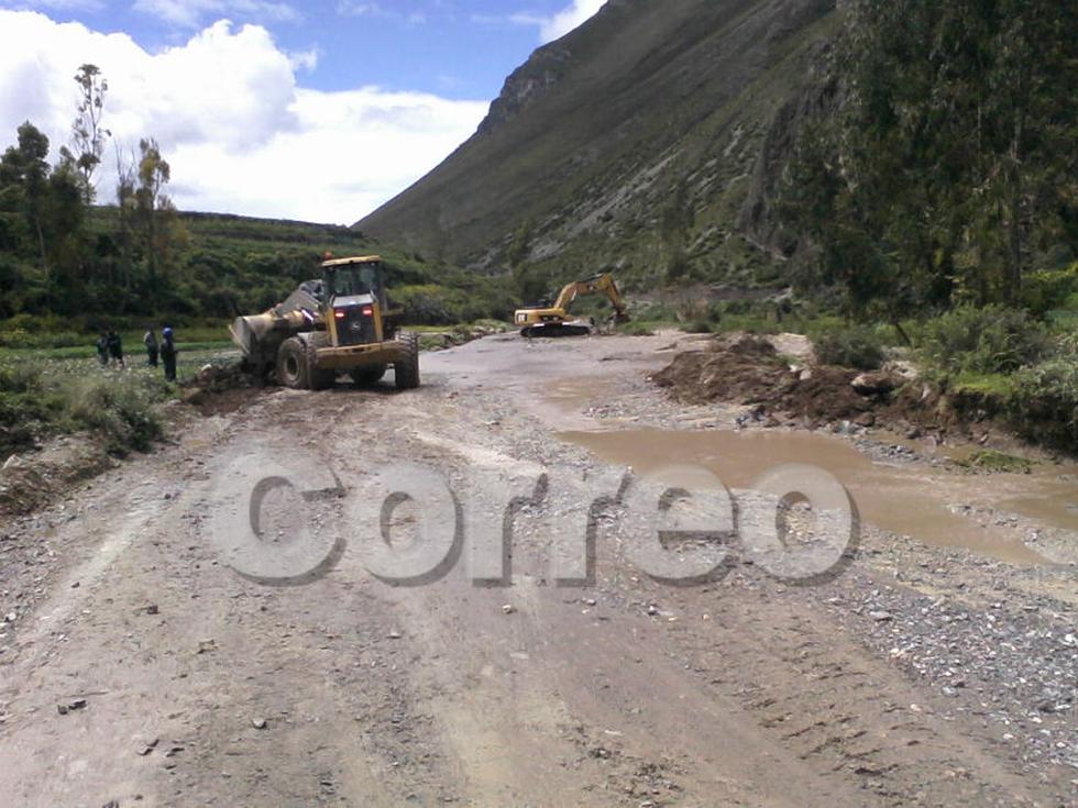 Distrito de Palcamayo queda incomunicado por desborde (Fotos)