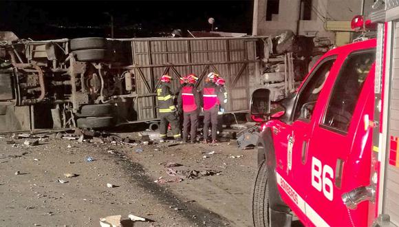 Al menos 23 muertos tras el accidente de un autobús en Ecuador