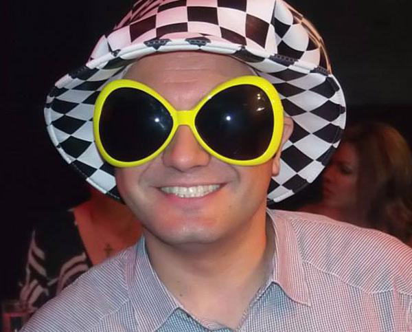 'Metiche' a favor de ley de unión civil homosexual 