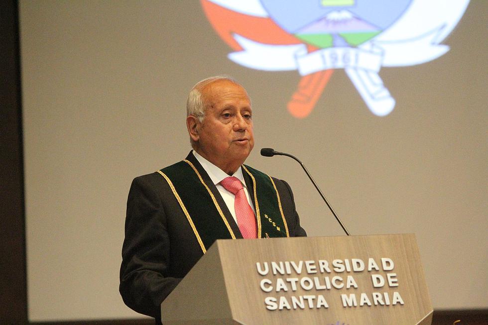Universidad Católica Santa María celebra aniversario con certificación Bureau Veritas
