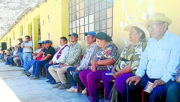 Autoridades y pobladores llegan a acuerdo para seguir con proyecto hídrico en Palpa