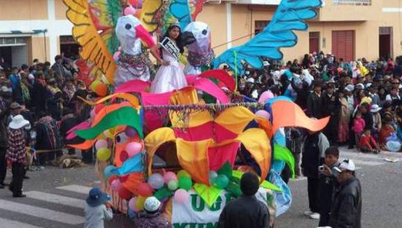 Peruanos y Bolivianos  participaron de un encuentro por carnavales