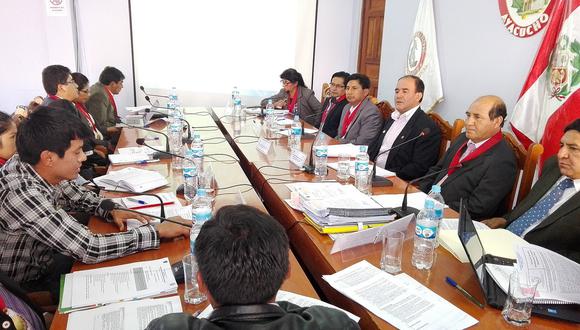 Consejo Regional de Ayacucho se queda sin nada de presupuesto